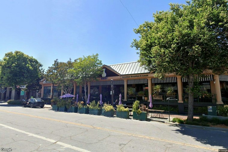 Menlo Park Council Flips Toward Reopening Santa Cruz Avenue to Cars