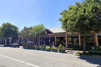 Menlo Park Council Flips Toward Reopening Santa Cruz Avenue to Cars