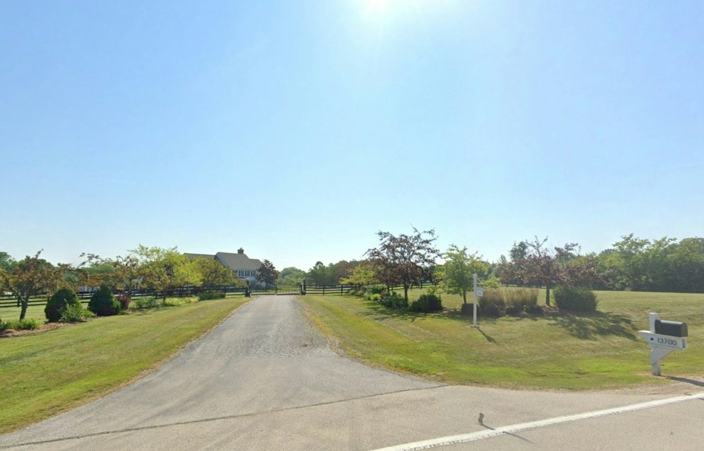 Mequon Horse Estate With Indoor Arena Sells for $3.6 Million