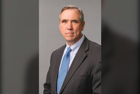 Merkley and Curtis Push Bill to 10X Death Benefits for Fallen Wildland Firefighters