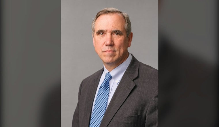 Merkley and Curtis Push Bill to 10X Death Benefits for Fallen Wildland Firefighters