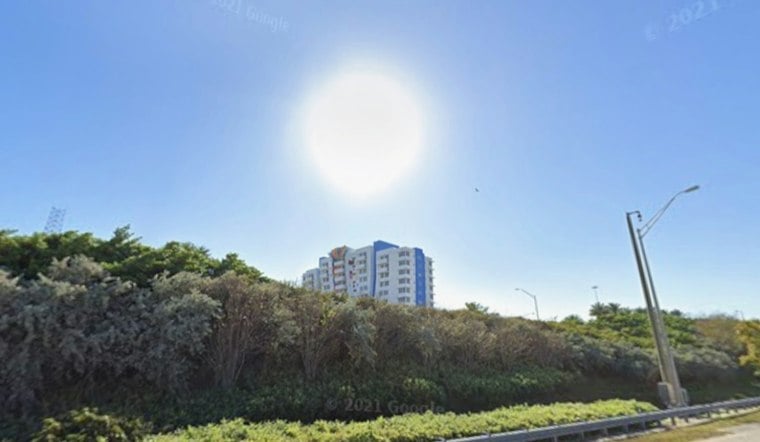 Miami Basks in One Last Sunny Day Before Coastal Floods Haunt Halloween Weekend