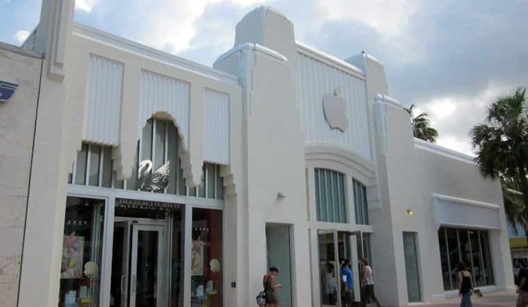Miami Beach Shoppers Camp Out on Lincoln Road for $1,999 Foldable iPhone