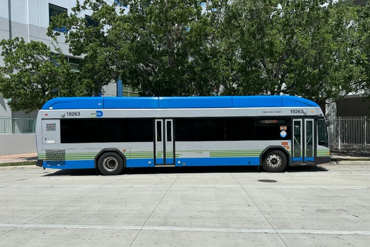 Miami-Dade Launches First Shuttle Linking Districts 2 and 3 Amid Metrobus Cuts