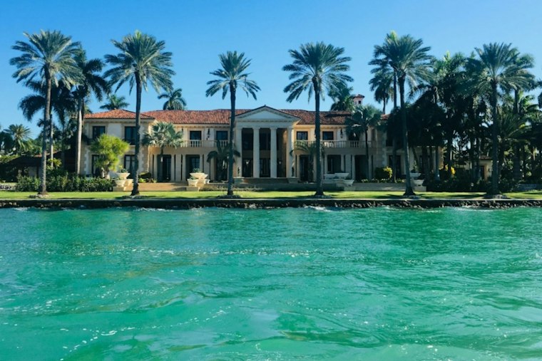 Miami-Dade Logs 24 Homes Sold at $30 Million-Plus as Mid-Market Buyers Stall