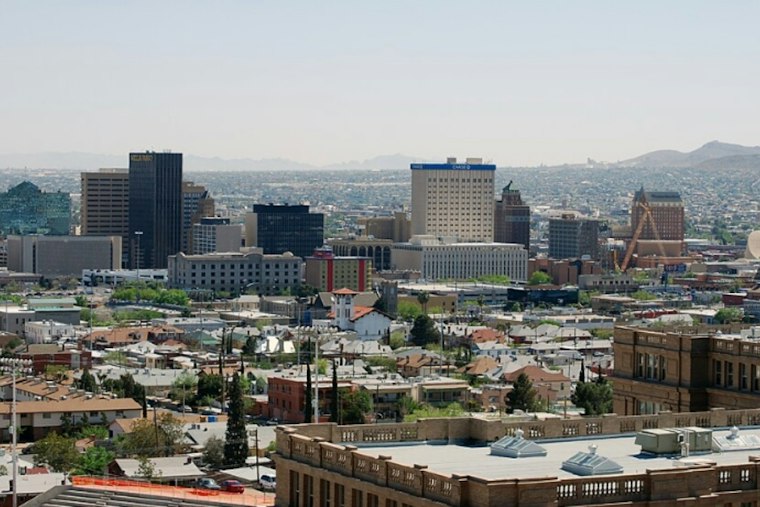 Mild Monday, Stormy Thursday: El Paso’s Split-Screen Week Ahead