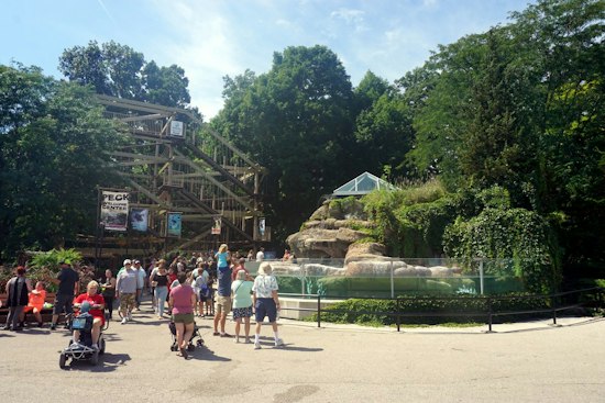 Milwaukee County Zoo Adds Saturday Daytime Hours and a Boozy New 21+ Halloween Night