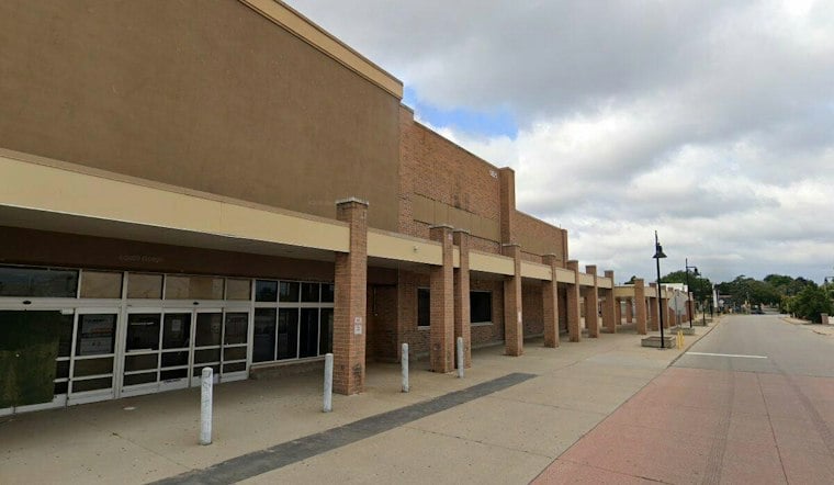 Milwaukee Hits Pause on Data Centers After Vacant Walmart Fight