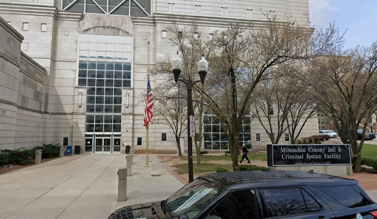 Milwaukee Man Accused of 164 Jail Messages Telling Victim to Kill Herself