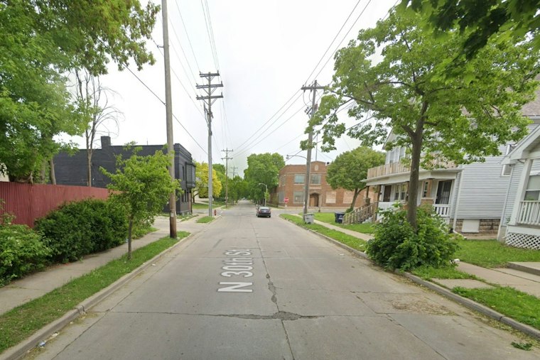 Milwaukee Police Chase Ends in Deadly Crash Near 30th and Center, One Dead