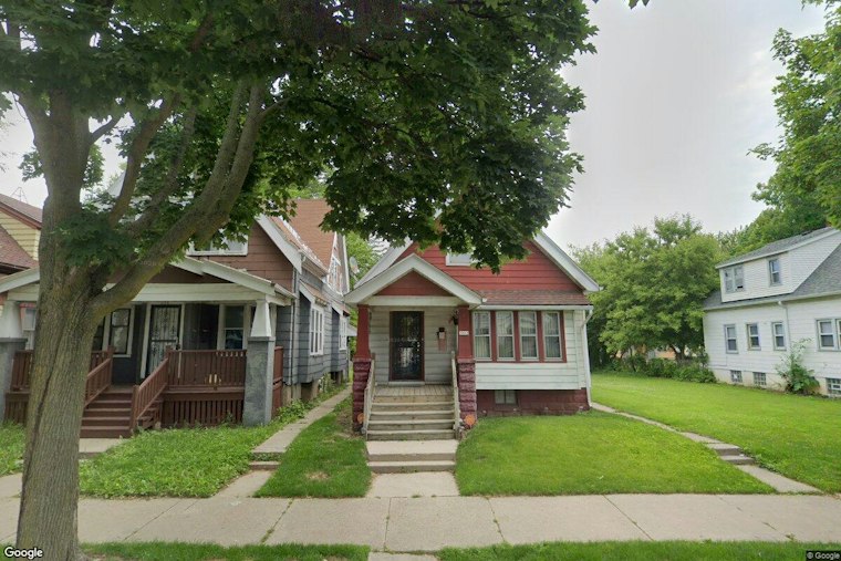 Milwaukee Police Search for Missing 12-Year-Old Kadyen Chambliss