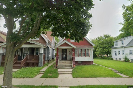 Milwaukee Police Search for Missing 12-Year-Old Kadyen Chambliss