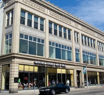 Milwaukee's First Accessible Theater Hosts Cold War Comedy Classic This Month