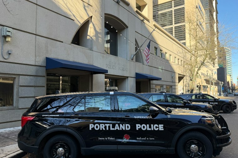 Milwaukie Man Accused of Swiping $20K in Sunglasses From Pioneer Place