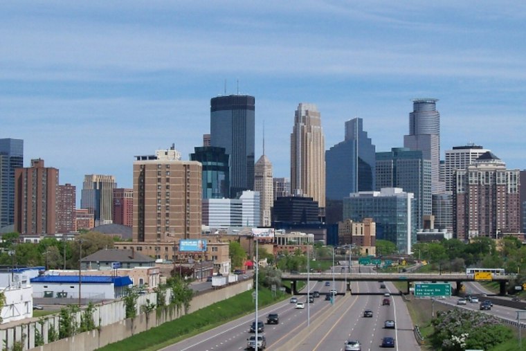 Minneapolis Snags One Last 70s Tease Before Rainy Fall Reset