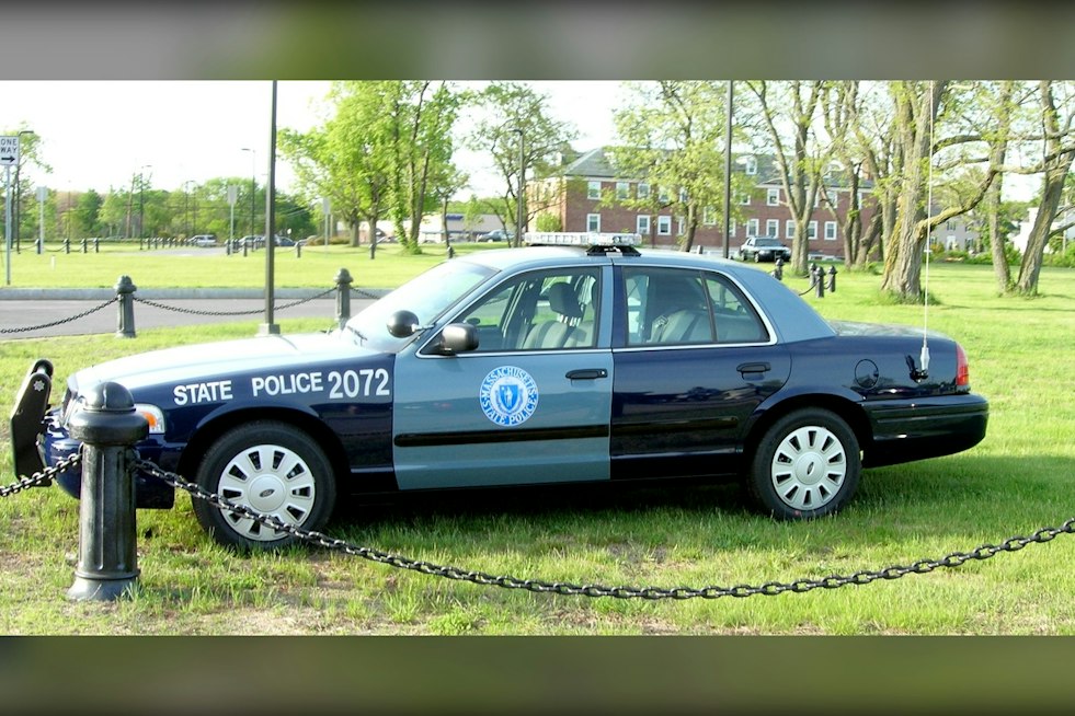 Minogue Accuses Healey of Trading State Police Contract for Endorsement, Union Demands Apology