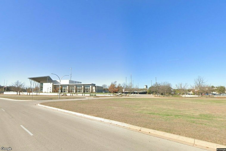 Unidentified 81-Year-Old Woman Lost at Park