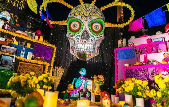 Mission Marquee Plaza Hosts Free Día de los Muertos Bash With Procession, Film