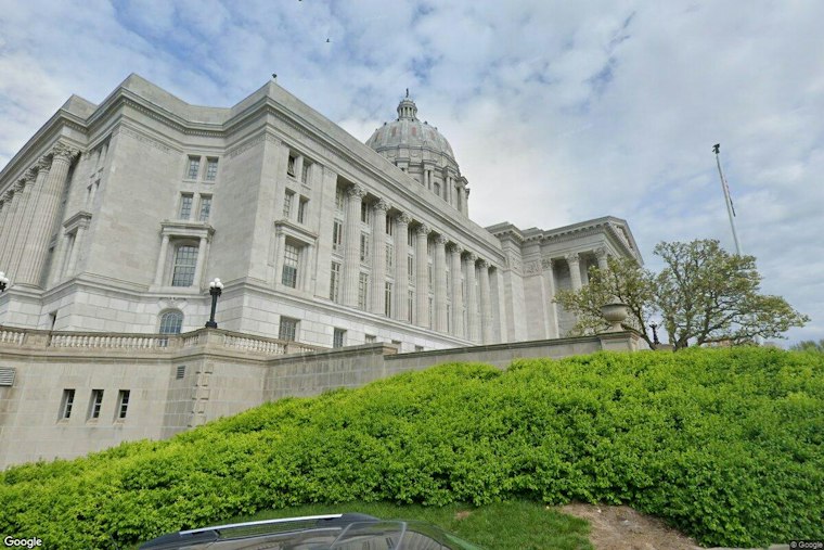Missouri Auditor Rivals Clash Over Fixing a $1.7 Billion Budget Hole
