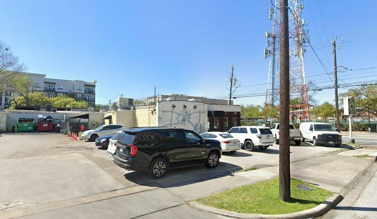 Montrose's The Pit Room Marks 10 Years on Richmond With Same Two Smokers