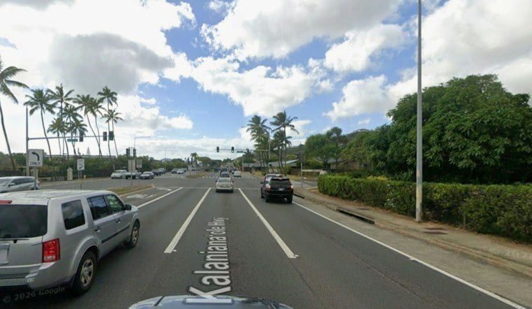 Moped Rider, 26, Critical After Weaving, Crashing on Aina Haina Highway