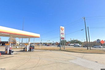 Morgan Park Gas Station Faces Reports of Possible Water in Fuel; Six Customers Report Vehicle Problems