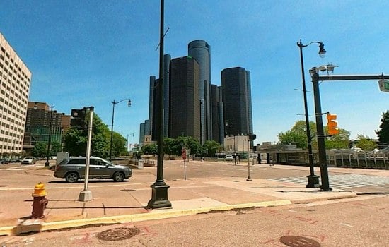 Motor City Basks in 70-Degree Sunshine Before Weekend Warmup and Showers