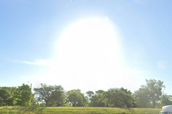 Motor City Chill to 70s Thrill: Detroit Basks in Sunny, Dry Week