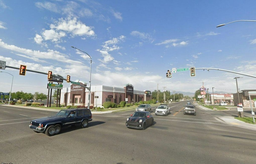 Motorcyclist Dies After Colliding With Turning Truck At Busy Murray Intersection
