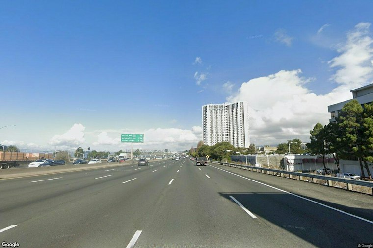 Motorcyclist Dies in Crash Near Emeryville's MacArthur Maze