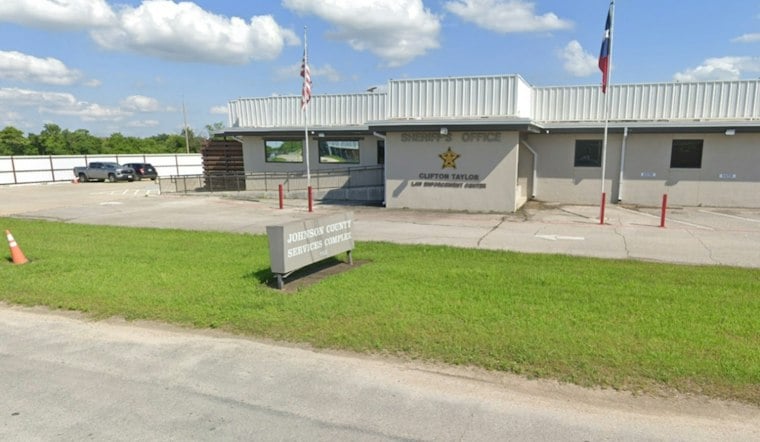 Motorcyclist Hits 120 MPH, Drags Deputies Across Three Texas Counties