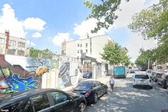 Mott Haven Shootout Wounds Two Men, Gunmen Vanish on Foot