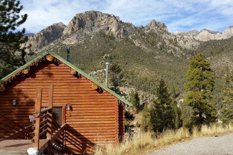 Mount Charleston Gets First Snow Flurries as Lee Canyon Eyes a Monster El Niño Winter