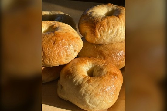 Mt. Juliet Bagel Shop Picks Sides in Mayor's Cup Rivalry With Green Hill
