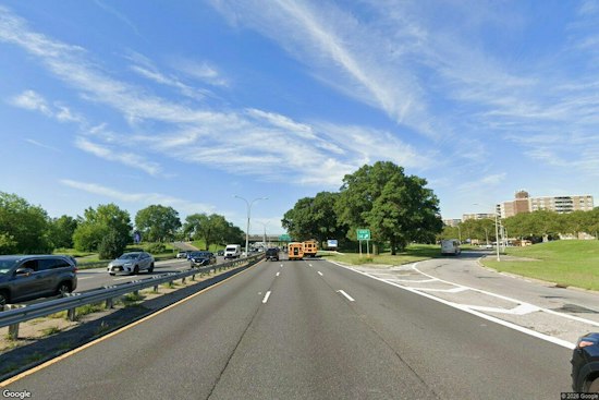 MTA Bus, Private Ambulance Collide on Belt Parkway, Injuring 11