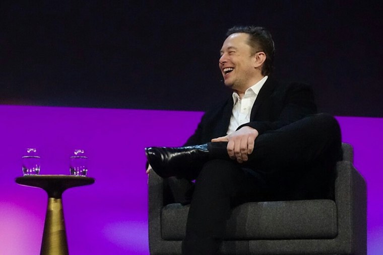 Musk Pours $7.9M Into Ohio Senate Race as Brown Keeps Outraising Husted