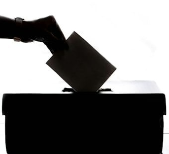 Mystery Group Floods Florida Airwaves With Amendment 3 Ads Mimicking Opposition