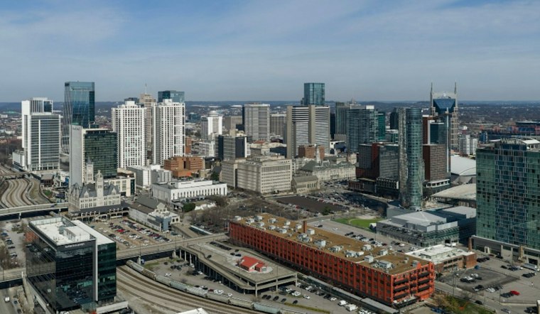 Nashville Basks in Sunny 70s as Foggy Mornings and Fire Fears Loom
