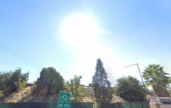 Nashville Basks in Sunny Fall Warm-Up as Dry Spell Fuels Fire Risk