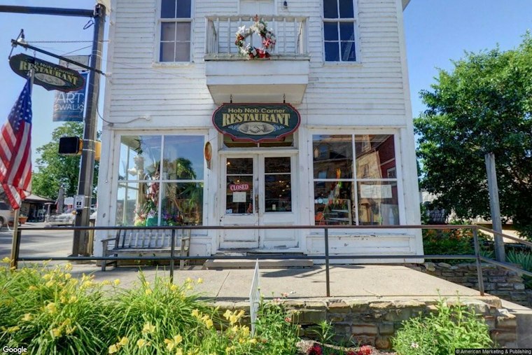 Nashville, Indiana Landmark Says Goodbye to Hobnob Corner After 46 Years