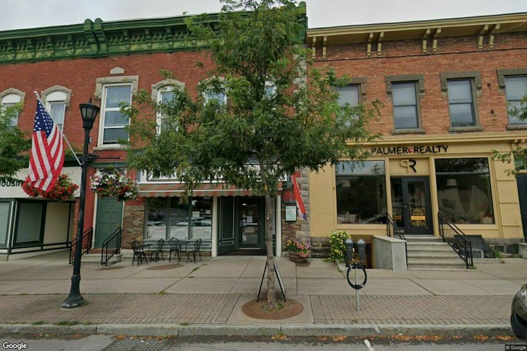 Nature's Storehouse Doubles in Size, Opens Full Café in Downtown Canton