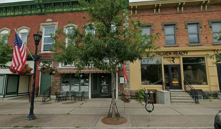 Nature's Storehouse Doubles in Size, Opens Full Café in Downtown Canton