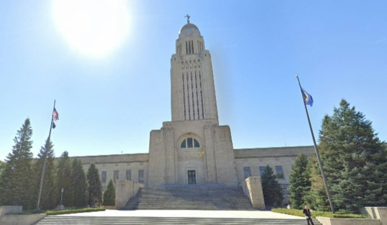 Nebraska Supreme Court Upholds Omaha Doctor's Manslaughter Conviction in Deadly Dodge Street Crash