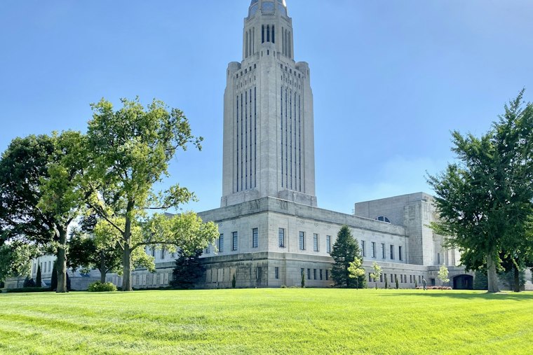 Nebraska Voters Face Online Sports Betting Vote, Property Tax Relief at Stake