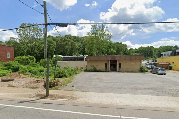 New 500-Person-Capacity Venue The 808 Opens on Sevier Avenue With Oakenfold, Crystal Method