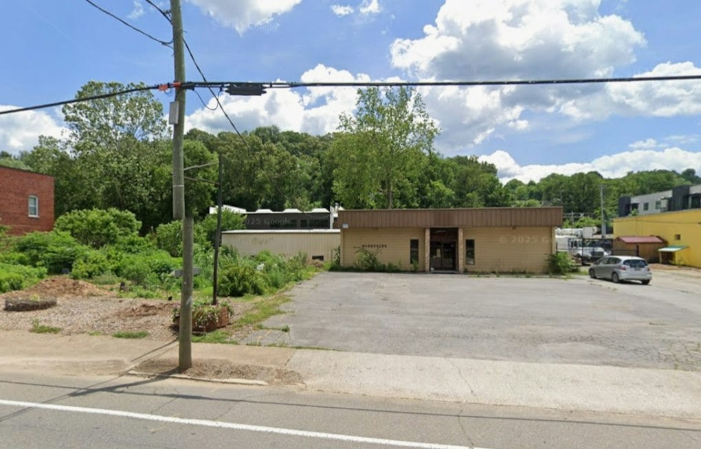 New 500-Person-Capacity Venue The 808 Opens on Sevier Avenue With Oakenfold, Crystal Method