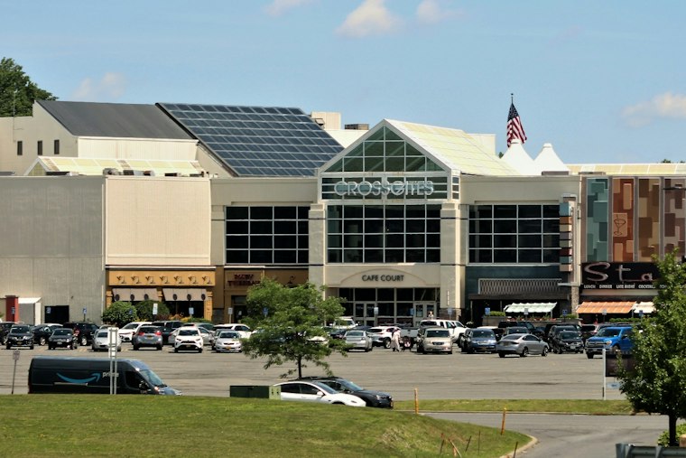 New Barnes & Noble Opens at Crossgates Mall, First of Three Upstate NY Stores