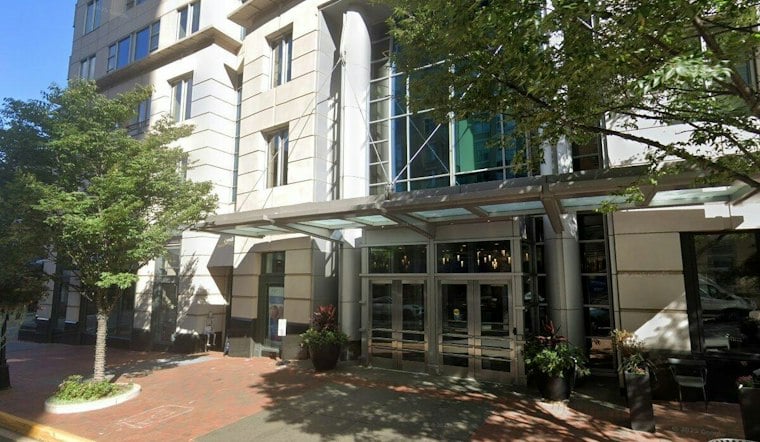 New Coffee Shop Signage Replaces Yi Fang Bubble Tea Plan at Reston Town Center