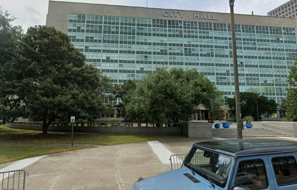 New Orleans Weighs Doubling Dumpster Fees to Clear Pods Off Streets