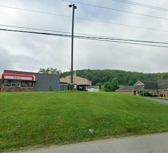New Stanton Bruster's Shut Down After Burglar Crawls Through Shattered Window